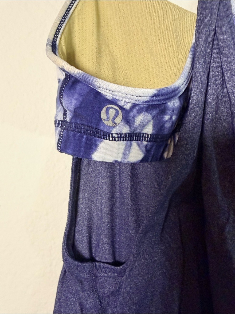 Lululemon Tank Top Blue Racerback Built In Bra Size Small - Picture 4 of 8